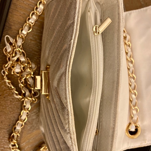 Bag - Picture 2 of 3